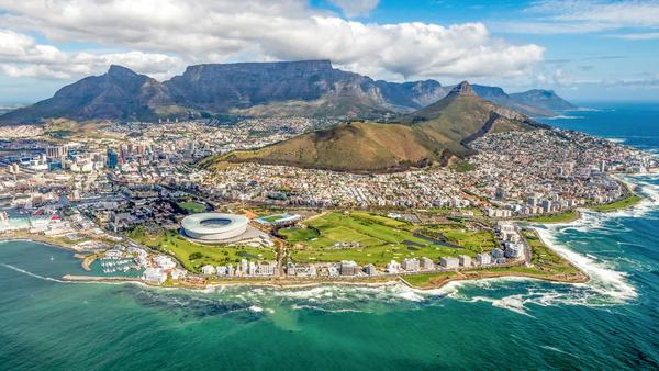 Renowned for its beauty, Cape Town is more than meets the eye with historical sites, famed vineyards, tasty eats, and cultural activities