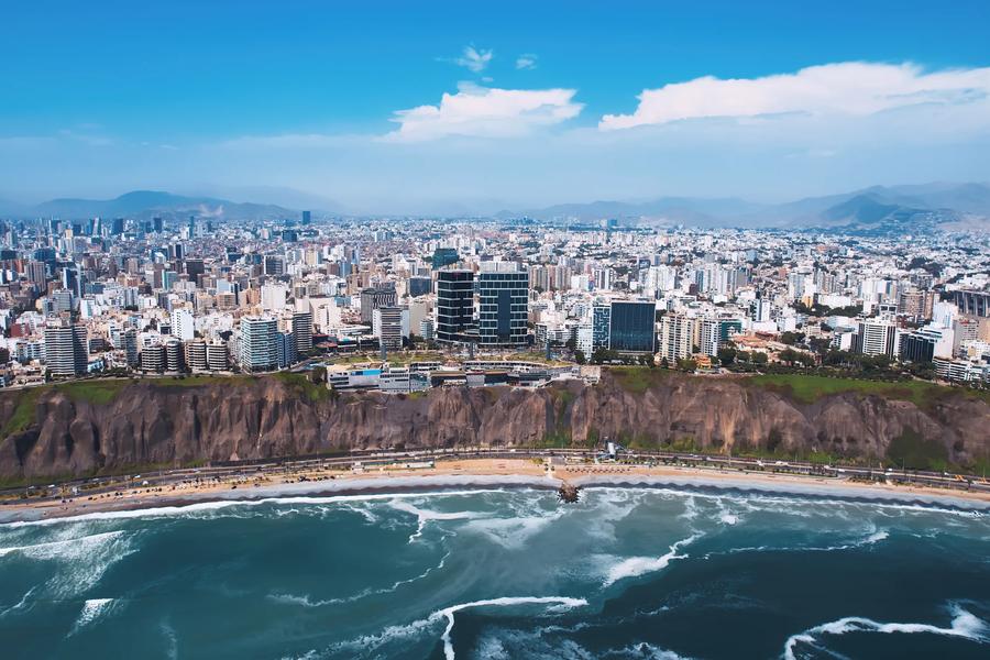 Whether you’re looking for the most sun or hanging ten on gnarly waves, we've got the ins and outs of when to travel to Peru